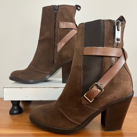 Diesel Women’s D-Kinley Boots Brown Leather Tall Ankle Boots Size 6.5 - Picture 2 of 12